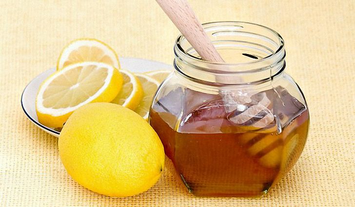 Напиток из лимона имбиря и соды