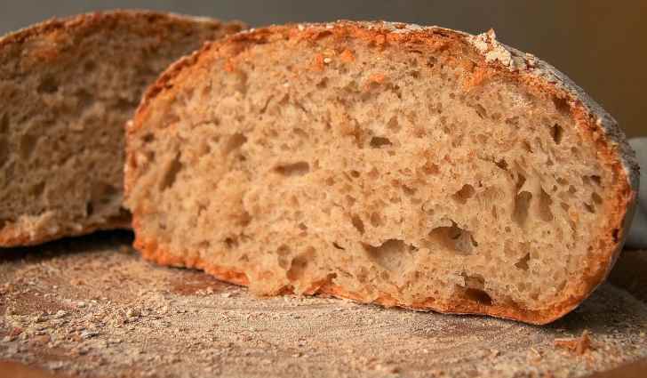 Свежий домашний хлеб